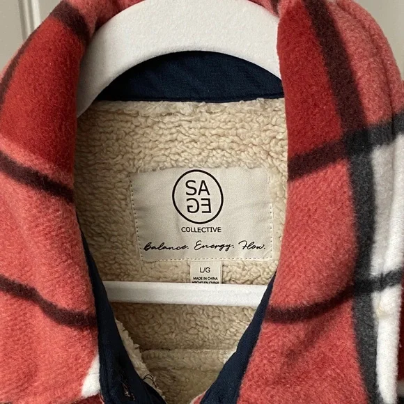 ☘️LAST CHANCE!! Red and White Plaid Women's Jacket - Picture 4 of 5